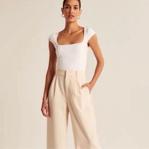 Abercrombie & Fitch Seamless Fabric Cap Sleeve Top in White